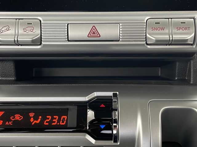 スズキ クロスビー HYBRID MZ 秋田県 2024(令6)年 0.1千km キャラバンアイボリーパールメタリック/メロウディープレッド2トーン ４WD/前席シートヒーター/後方コーナーセンサー/クルーズコントロール/車線逸脱警報/レーンキープアシスト/クリアランスソナー/衝突被害軽減システム/リアデアイサー/パドルシフト/純正AW/オートマチックハイビーム/LEDヘッドライト/スマートキー/スペアキー