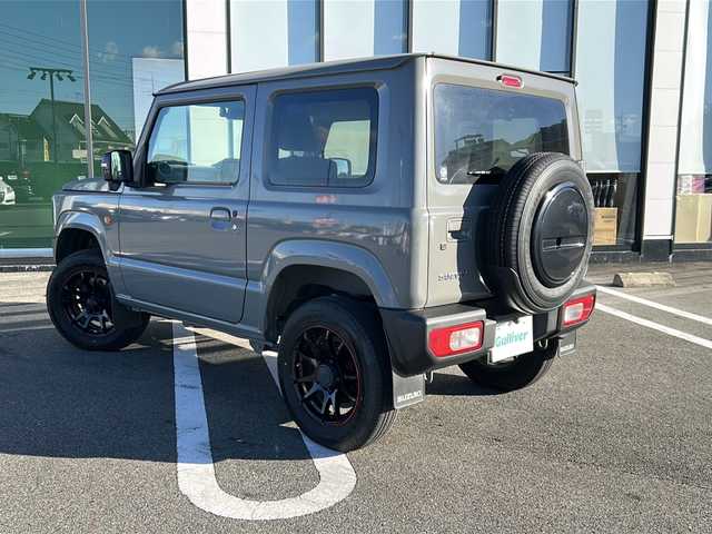 スズキ ジムニー XC 岐阜県 2023(令5)年 1.7万km ミディアムグレー 登録時走行距離：16214km/ナビ/バックカメラ/フルセグテレビ・Bluetooth/RAYSアルミホイール/シートヒーター/レーダークルーズコントロール/レーンキープアシスト/MT/４WD/ドライブレコーダー/背面タイヤ/LEDヘッドライト/オートライト/フォグライト/純正フロアマット/プッシュスタート/スマートキー