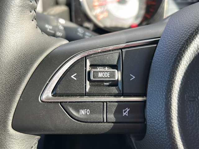 スズキ ジムニー XC 岐阜県 2023(令5)年 1.7万km ミディアムグレー 登録時走行距離：16214km/ナビ/バックカメラ/フルセグテレビ・Bluetooth/RAYSアルミホイール/シートヒーター/レーダークルーズコントロール/レーンキープアシスト/MT/４WD/ドライブレコーダー/背面タイヤ/LEDヘッドライト/オートライト/フォグライト/純正フロアマット/プッシュスタート/スマートキー