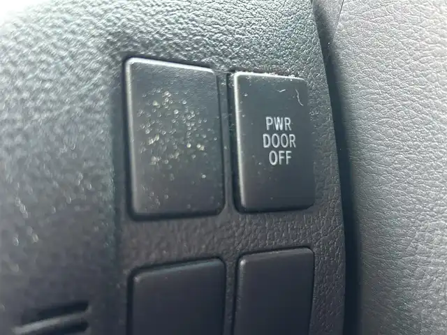 トヨタ ヴェルファイア 2．4Z 鹿児島県 2012(平24)年 13.3万km ブラック フリップダウンモニター/純正ナビ/　　CD/DVD/BT/フルセグ/左側パワースライドドア/HIDオートライト/純正18インチアルミホイール/ステアリングスイッチ/nanoeスイッチ/ECO MODEスイッチ/スマートキー