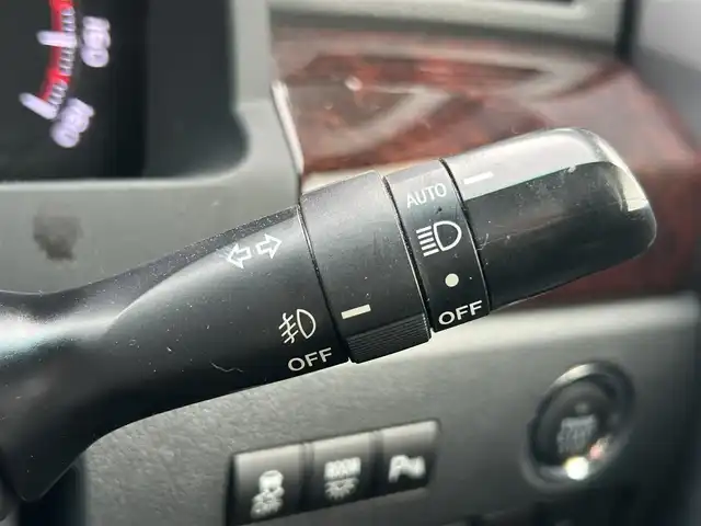 トヨタ ヴェルファイア 2．4Z 鹿児島県 2012(平24)年 13.3万km ブラック フリップダウンモニター/純正ナビ/　　CD/DVD/BT/フルセグ/左側パワースライドドア/HIDオートライト/純正18インチアルミホイール/ステアリングスイッチ/nanoeスイッチ/ECO MODEスイッチ/スマートキー