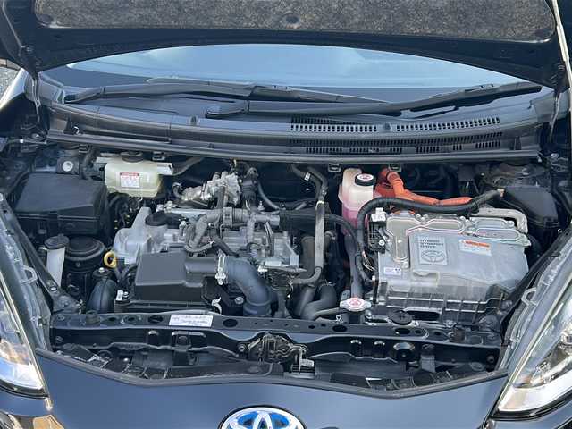 トヨタ アクア 岐阜県 2020(令2)年 4.7万km ブラックマイカ 純正ナビ/フルセグTV/AM/FM/Bluetooth/バックカメラ/ETC/プリクラッシュセーフティー/レーンディパーチャーアラート/横滑り防止装置/パーキングサポートブレーキ/クリアランスソナー/オートライト/プッシュスタート/スマートキー/純正フロアマット