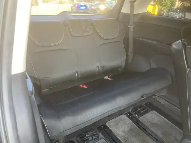 ホンダ オデッセイ アブソルート EX 埼玉県 2014(平26)年 12.4万km クリスタルブラックパール (株)IDOMが運営する【じしゃロン鳩ヶ谷店】の自社ローン対象車両になります。こちらは現金ご利用時の価格です。自社ローンご希望の方は別途その旨お申付け下さい。/登録時124018km/純正ナビ/フルセグTV/マルチビューカメラシステム/フリップダウンモニター/クルーズコントロール/衝突被害軽減システム/両側パワースライドドア/運転席パワーシート/ビルトインETC/ハーフレザーシート/キャプテンシート/オットマン/USB×2/HDMI/プッシュスタート/スマートキー/アイドリングストップ/革巻きステアリング/ステアリングリモコン/オートライト/フロントフォグランプ/パドルシフト/社外19インチAW(TRS)/ダブル/サイド/カーテンエアバッグ/ECON/ドアバイザー