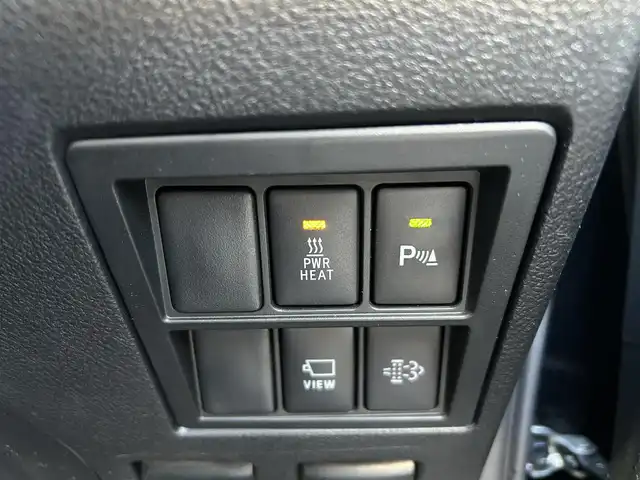 トヨタ ハイラックス Z GRスポーツ 宮城県 2022(令4)年 3.3万km アティチュードブラックマイカ プリクラッシュセーフティ/レーンディパーチャーアラート/ロードサインアシスト/先行車発進告知機能/クリアランスソナー/バックソナー/リアデフロック/アクティブトラクションコントロール/ダウンヒルアシストコントロール制御/オートLSD/8インチディスプレイオーディオ/・ナビ機能付/・Bluetooth/パノラミックビューモニター/ETC/ハーフレザーシート/革巻きステアリング/レーダークルーズコントロール/ステアリングスイッチ/パドルシフト/MTモード付AT/LEDヘッドランプ/フォグランプ/オートライト/スマートキー＆プッシュスタート/電動格納ミラー/純正フロアマット/W/サイド/カーテンエアバッグ