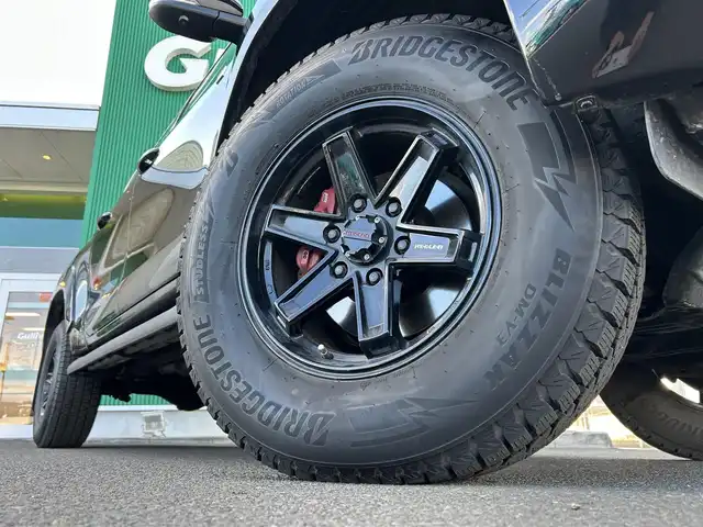 トヨタ ハイラックス Z GRスポーツ 宮城県 2022(令4)年 3.3万km アティチュードブラックマイカ プリクラッシュセーフティ/レーンディパーチャーアラート/ロードサインアシスト/先行車発進告知機能/クリアランスソナー/バックソナー/リアデフロック/アクティブトラクションコントロール/ダウンヒルアシストコントロール制御/オートLSD/8インチディスプレイオーディオ/・ナビ機能付/・Bluetooth/パノラミックビューモニター/ETC/ハーフレザーシート/革巻きステアリング/レーダークルーズコントロール/ステアリングスイッチ/パドルシフト/MTモード付AT/LEDヘッドランプ/フォグランプ/オートライト/スマートキー＆プッシュスタート/電動格納ミラー/純正フロアマット/W/サイド/カーテンエアバッグ