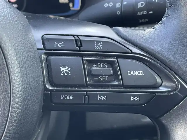 トヨタ アクア Z 佐賀県 2021(令3)年 1.9万km プラチナホワイトパールマイカ モデリスタエアロ(F/S/R)/トヨタセーフティセンス/・プリクラッシュセーフティ/・レーントレーシングアシスト/・レーダークルーズコントロール/・オートマチックハイビーム/ブラインドスポットモニター/クリアランスソナー/純正10.5型ディスプレイオーディオ/・コネクティッドナビ/・パノラミックビューモニター/・フルセグTV/BT/・CD/DVDデッキ/純正15インチAW/LEDヘッドライト/フォグランプ/プッシュスタート/スペアタイヤ/スペアキー×1/取扱説明書/保証書