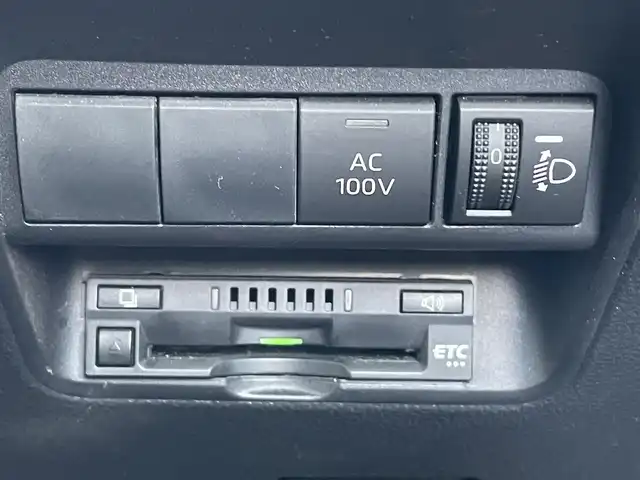 トヨタ アクア Z 佐賀県 2021(令3)年 1.9万km プラチナホワイトパールマイカ モデリスタエアロ(F/S/R)/トヨタセーフティセンス/・プリクラッシュセーフティ/・レーントレーシングアシスト/・レーダークルーズコントロール/・オートマチックハイビーム/ブラインドスポットモニター/クリアランスソナー/純正10.5型ディスプレイオーディオ/・コネクティッドナビ/・パノラミックビューモニター/・フルセグTV/BT/・CD/DVDデッキ/純正15インチAW/LEDヘッドライト/フォグランプ/プッシュスタート/スペアタイヤ/スペアキー×1/取扱説明書/保証書