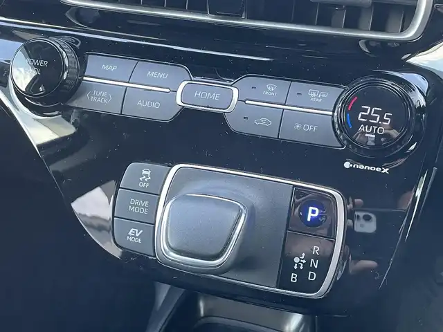 トヨタ アクア Z 佐賀県 2021(令3)年 1.9万km プラチナホワイトパールマイカ モデリスタエアロ(F/S/R)/トヨタセーフティセンス/・プリクラッシュセーフティ/・レーントレーシングアシスト/・レーダークルーズコントロール/・オートマチックハイビーム/ブラインドスポットモニター/クリアランスソナー/純正10.5型ディスプレイオーディオ/・コネクティッドナビ/・パノラミックビューモニター/・フルセグTV/BT/・CD/DVDデッキ/純正15インチAW/LEDヘッドライト/フォグランプ/プッシュスタート/スペアタイヤ/スペアキー×1/取扱説明書/保証書