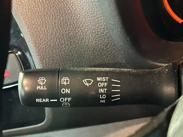 トヨタ ヴィッツ F 静岡県 2017(平29)年 2.5万km ホワイトパールクリスタルシャイン ユーザー買取車両/純正SDナビ(NSCD-W66)/　【CD/DVD/BT/ワンセグTV】/純正LEDヘッドライト/バックカメラ/スマートキー/ドライブレコーダー/スマートキー/プッシュスタート/ビルトインETC/取扱説明書/スペアキー×1