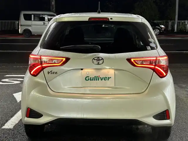 トヨタ ヴィッツ F 静岡県 2017(平29)年 2.5万km ホワイトパールクリスタルシャイン ユーザー買取車両/純正SDナビ(NSCD-W66)/　【CD/DVD/BT/ワンセグTV】/純正LEDヘッドライト/バックカメラ/スマートキー/ドライブレコーダー/スマートキー/プッシュスタート/ビルトインETC/取扱説明書/スペアキー×1
