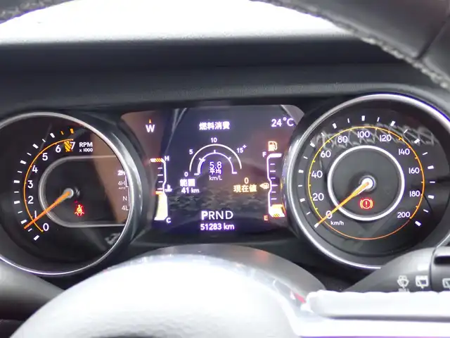 クライスラー・ジープ ジープ ラングラー アンリミテッド サハラ 千葉県 2020(令2)年 5.2万km 白 ソフトトップオープン（BESTOPサンライダー）/4WD/純正ナビゲーション/・8.4インチ・ディスプレイ/・Bluetooth/フルセグTV/F/S/Rカメラ/社外デジタルインナーミラー /ETC2.0/ドライブレコーダー/シートヒーター/レザーシート/アダプティブクルーズコントロール/ステアリングヒーター/社外17インチAW/電動ステップ/取扱説明書/保証書
