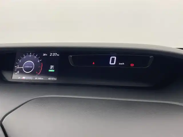 日産 セレナ ハイウェイスター Vセレクション 富山県 2018(平30)年 4.1万km ブリリアントホワイトパール 純正9インチナビ：MM518D-L/（AM/FM/CD/DVD/Bluetooth/AUX）/フルセグTV/全方位カメラ/衝突被害軽減システム/純正前方ドライブレコーダー/コーナーセンサー/両側パワースライドドア/左側ハンズフリーオートスライドドア/社外AW付スタッドレスタイヤ積込/パーキングブレーキサポート/ＵＳＢ/ETC/横滑り防止システム/アイドリングストップ/LEDヘッドライト/フォグランプ/オートライト/純正フロアマット/純正ドアバイザー/純正アルミホイール/スマートキー×2