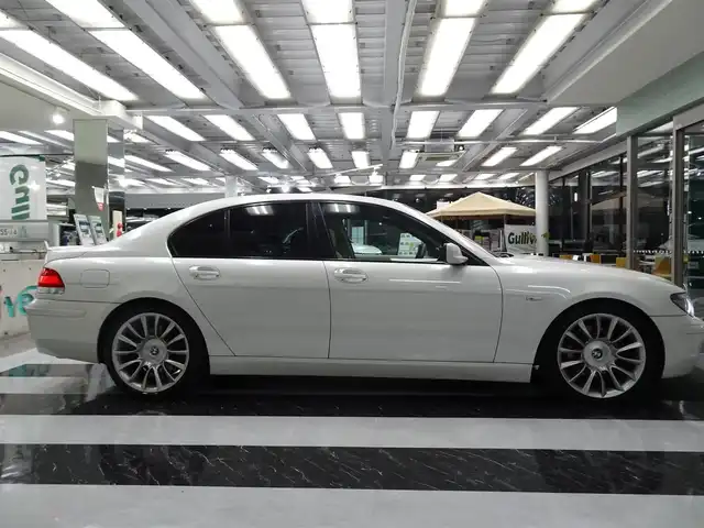 ＢＭＷ ７５０ｉ ダイナミックスポーツエディション 千葉県 2008(平20)年 6万km 青 純正ナビ/・FM/AMラジオ/・AUX/・CD再生機能/サンルーフ/パワーシート（F席）/クルーズコントロール/コーナーセンサー/ETC/ドライブレコーダー/プッシュスタート/純正フロアマット/保証書