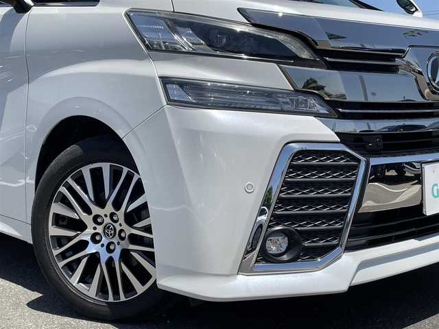 トヨタ ヴェルファイア ZA Gエディション 佐賀県 2017(平29)年 6.2万km ホワイトパールクリスタルシャイン Wサンルーフ/プリクラッシュセーフティシステム/レーダークルーズコントロール/ロードサインアシスト/アダプティブハイビームシステム/インテリジェントクリアランスソナー/誤発進抑制制御機能/純正10インチナビ(NSZN-Z66T)/　フルセグTV　CD　DVD　SD　BT/純正フリップダウンモニター【V12T-R66C】/バックカメラ/前後ドライブレコーダー/ビルトインETC/パワーバックドア/両側パワースライドドア/Ｄ＋Ｎ席パワーシート(D席メモリー機能付)/シートヒーター/電動オットマン/ISOFIX/100V電源/後席用パワーサイドサンシェード/ステアリングヒーター/ステアリングリモコン/純正18インチアルミホイール/純正LEDヘッドライト/オートマチックハイビーム/フォグランプ/純正フロアマット/ウィンカーミラー/ドアバイザ―/プッシュスタート/スペアキー