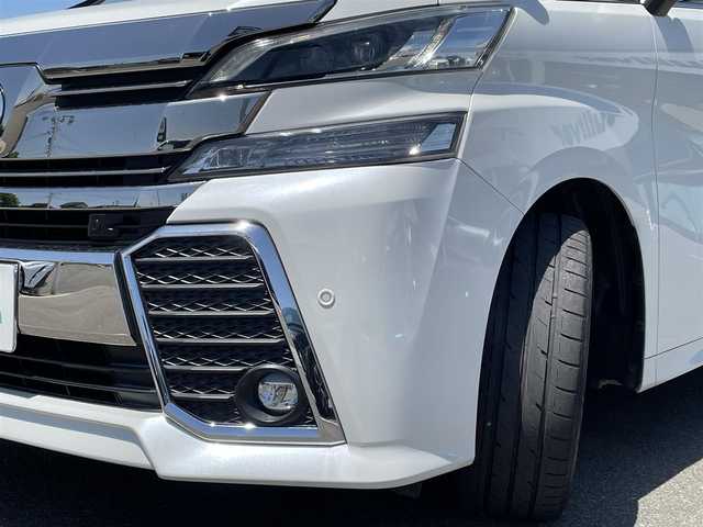トヨタ ヴェルファイア ZA Gエディション 佐賀県 2017(平29)年 6.2万km ホワイトパールクリスタルシャイン Wサンルーフ/プリクラッシュセーフティシステム/レーダークルーズコントロール/ロードサインアシスト/アダプティブハイビームシステム/インテリジェントクリアランスソナー/誤発進抑制制御機能/純正10インチナビ(NSZN-Z66T)/　フルセグTV　CD　DVD　SD　BT/純正フリップダウンモニター【V12T-R66C】/バックカメラ/前後ドライブレコーダー/ビルトインETC/パワーバックドア/両側パワースライドドア/Ｄ＋Ｎ席パワーシート(D席メモリー機能付)/シートヒーター/電動オットマン/ISOFIX/100V電源/後席用パワーサイドサンシェード/ステアリングヒーター/ステアリングリモコン/純正18インチアルミホイール/純正LEDヘッドライト/オートマチックハイビーム/フォグランプ/純正フロアマット/ウィンカーミラー/ドアバイザ―/プッシュスタート/スペアキー