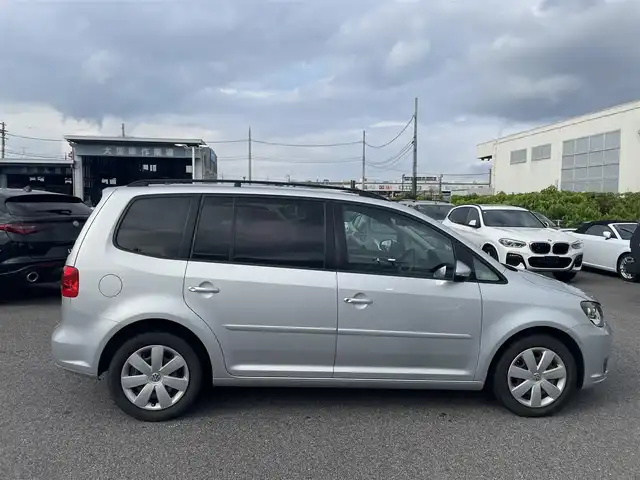 フォルクスワーゲン ゴルフ トゥーラン TSI コンフォートライン 滋賀県 2012(平24)年 3.4万km シルバー 社外ナビ/CD/DVD/BT/フルセグＴＶ/Ｂカメラ/ETC/ルーフレール
