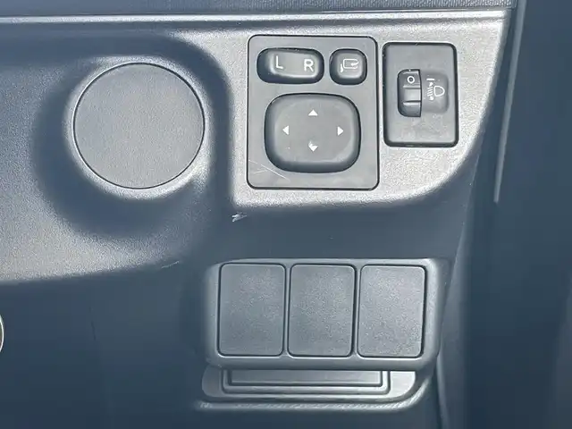 トヨタ アクア S 埼玉県 2020(令2)年 11.4万km スーパーホワイトⅡ (株)IDOMが運営する【じしゃロン鳩ヶ谷店】の自社ローン専用車両になりますこちらは現金またはオートローンご利用時の価格です。自社ローンご希望の方は別途その旨お申付け下さい/純正ナビ/・TV/AM/FM/CD/SD/BT/バックカメラ/ETC/ドラレコ/ステアリングスイッチ/オートエアコン/リモコンキー/スペアキー/純正フロアマット/電動格納ミラー