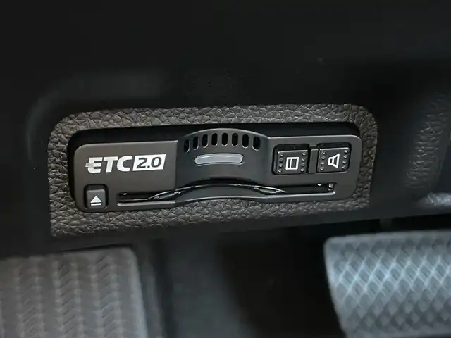 ホンダ ヴェゼル ハイブリッド e:HEV Z 千葉県 2025(令7)年 0.1千km クリスタルブラックパール 登録済未使用車/衝突軽減ブレーキ/Honda CONNECTディスプレー/バックカメラ/フルセグＴＶ/ＥＴＣ2.0/置くだけ充電/レーダークルーズコントロール/シートヒーター/ＬＥＤヘッドライト/オートハイビーム