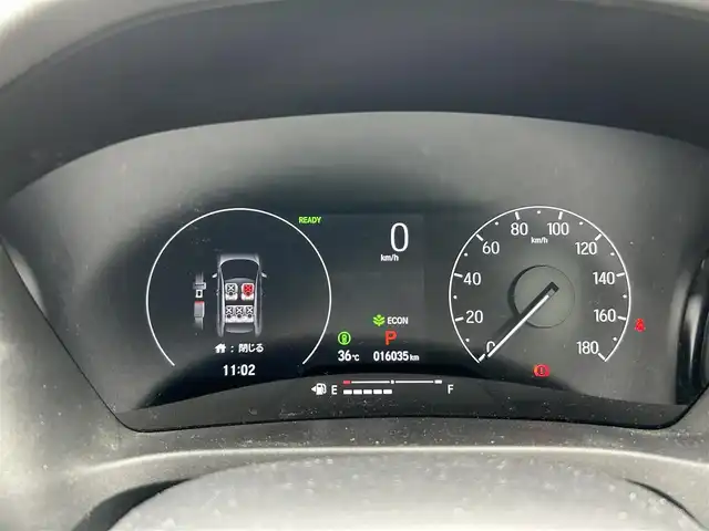 ホンダ ヴェゼル ハイブリッド e:HEV Z 兵庫県 2024(令6)年 1.6万km プラチナホワイトパール ホンダコネクトディスプレイ/プレミアムオーディオ(10スピーカー)/マルチビューカメラ/ホンダセンシング/・追従クルーズコントロール/・誤発進抑制/・近距離衝突軽減ブレーキ/・車線維持システム/・標識認識/・オートハイビーム/・パーキングセンサー/・LEDアクティブコーナリングライト/ハンズフリーパワバックドア/左右独立オートエアコン/ステアリングヒーター/ETC/マット・バイザー/取説・保証書