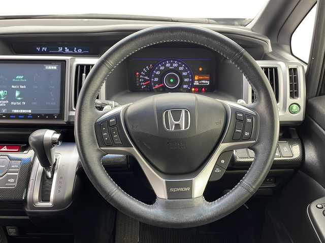 ホンダ ステップワゴン スパーダ Z クールスピリット 千葉県 2015(平27)年 11.5万km プレミアムスパークルブラックパール 純正SDナビ【VXM-155VFNi】/（ＴＶ／Ｂｌｕｅｔｏｏｔｈ／ＦＭ／ＡＭ／ＣＤ／ＤＶＤ／ＳＤ）/スマートキー(1本)/両側パワースライドドア/バックカメラ/ＥＴＣ/フォグランプ/クルーズコントロール/純正17インチアルミホイール/純正フロアマット/オートライト/パドルシフト/ステアリングスイッチ/ハーフレザーシート/ドアバイザー/電動格納ウィンカーミラー/横滑り防止装置