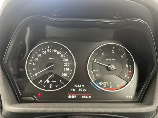 ＢＭＷ Ｘ１ xDrive 18d xライン 道央・札幌 2018(平30)年 5.1万km ミネラルホワイト ・４WD/ディーゼルターボ/・インテリジェントセーフティ/・衝突回避・被害軽減ブレーキ/・ダイナミック・スタビリティ・コントロール/・純正メーカーナビ/・DVD.CD.フルセグ.Bluetooth/・バックカメラ /USB/・パワーバックドア /レザーシート/・運転席+助手席パワーシート/シートヒーター/・ドライブレコーダー360度/・LEDライト/オートライト/・ルームミラー一体型　ETC/・スタッドレスタイヤ積込