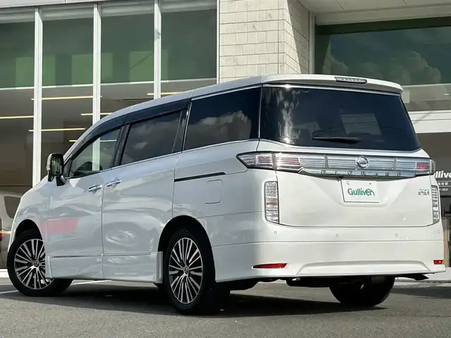 日産 エルグランド 250ハイウェイスターS 兵庫県 2021(令3)年 5.3万km ピュアホワイトパール 純正ナビ/デジタルインナーミラー/BT接続/バックカメラ/ETC/ワンセグTV/両側パワースライドドア/衝突軽減ブレーキ/コーナーセンサー/ドアバイザー/プロパイロット/LEDヘッドライト/オートライト/オートマチックハイビーム/ハーフレザーシート/スペアキー/純正18インチAW