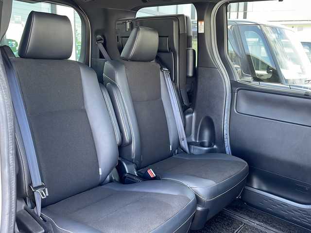 トヨタ ノア Si ダブルバイビー 長野県 2016(平28)年 12.1万km ホワイトパールクリスタルシャイン 車高調/純正10インチナビ/（NSZN-Z66T）/BluetoothAudio/ステアリングスイッチ/フルセグTV/バックカメラ/社外18インチアルミホイール/両側パワースライドドア/オートマチックハイビーム/クルーズコントロール/ハーフレザーシート/純正ビルトインETC/アイドリングストップ/衝突軽減ブレーキ/LEDヘッドライト/ウインカーミラー/スマートキー/オートライト