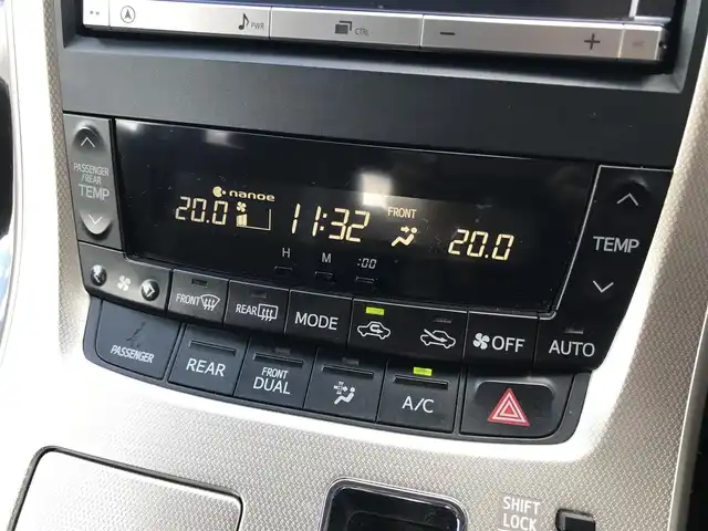 トヨタ ヴェルファイア 2．4Z ゴールデンアイズ 栃木県 2012(平24)年 12.9万km ホワイトパールクリスタルシャイン 株)IDOMが運営する【じしゃロン小山店】の自社ローン専用車両になります。こちらは現金またはオートローンご利用時の価格です。自社ローンご希望の方は別途その旨お申付け下さい//禁煙車/純正フルセグナビ/（CD/DVD/AM/FMラジオ）/(Bluetooth)/スマートキー/プッシュスタート/バックカメラ/ＥＴＣ/両側パワースライドドア/クルーズコントロール/フリップダウンモニター/コーナーセンサー/パワーバックドア/オットマン/ステアリングリモコン/電動格納ドアミラー/パワーウインドウ/オートライト/自動防眩ミラー