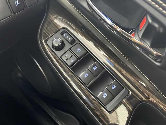 トヨタ ハリアー エレガンス 愛知県 2017(平29)年 5万km ホワイトパールクリスタルシャイン /禁煙車//アルパイン9インチナビ(EX11V)//フルセグTV//バックカメラ//ETC//アルパインスピーカー//アルパインサブウーファー//トヨタセーフティセンスP//プリクラッシュセーフティ//レーンディパーチャーアラート//オートハイビーム//インテリジェントクリアランスソナー//LEDヘッドライト//オートライト//合皮コンビシート//運転席パワーシート//純正17インチアルミホイール//純正フロアマット//純正ドアバイザー//革巻きステアリング//ステアリングスイッチ//プッシュスタート//電動格納ミラーウィンカー//新車保証書・取扱説明書//スペアキー