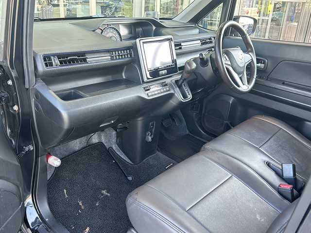 スズキ ワゴンＲ HYBRID FZ 静岡県 2020(令2)年 4.9万km ブルーイッシュブラックパール3 純正ナビ/・ラジオ/フルセグTV/・SD/ipod/USB/CD/DVD/Bluetooth/主要装備/・全方位カメラ　/・シートヒーター　/・ドライブレコーダー　/・レーンキープアシスト　/・オートライト　/・ハーフレザーシート　/・プッシュスタート　/・スマートキー　/・ヘッドアップディスプレイ　/・純正アルミホイール/・純正フロアマット/・盗難防止装置/・横滑り防止/・パワーステアリング/・パワーウィンドウ/・アイドリングストップ