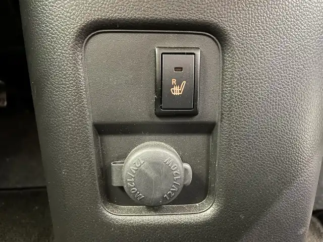 スズキ ワゴンＲ HYBRID FX 鹿児島県 2021(令3)年 4.1万km ピュアホワイトP ナビ(CD/DVD/Bluetooth/フルセグTV)　/バックカメラ　/デュアルカメラブレーキサポート　/誤発進抑制機能　/運転席シートヒーター　/前後ドライブレコーダー　/後方コーナーセンサー/フロアマット　/オートライト　/オートマチックハイビーム　/純正ドアバイザー　/電格ミラー/ヘッドライトレベライザー