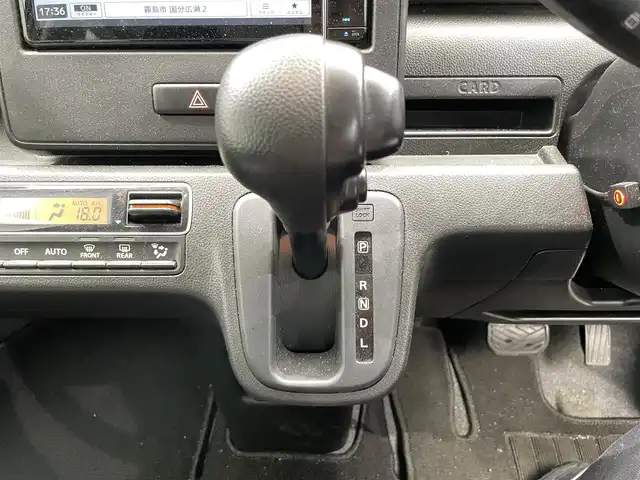 スズキ ワゴンＲ HYBRID FX 鹿児島県 2021(令3)年 4.1万km ピュアホワイトP ナビ(CD/DVD/Bluetooth/フルセグTV)　/バックカメラ　/デュアルカメラブレーキサポート　/誤発進抑制機能　/運転席シートヒーター　/前後ドライブレコーダー　/後方コーナーセンサー/フロアマット　/オートライト　/オートマチックハイビーム　/純正ドアバイザー　/電格ミラー/ヘッドライトレベライザー