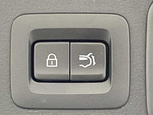 マツダ ＣＸ－３０ 20S Lパッケージ 岐阜県 2020(令2)年 4.5万km マシーングレープレミアムM 純正ナビ/(Bluetooth.CD.DVD.フルセグTV)/HDMI/全方位カメラ/追従型クルーズコントロール/衝突軽減ブレーキ/レーンキープアシスト/横滑り防止/ブラインドスポットモニター/パワーシート/パワーバックドア/LEDヘッドライト/オートライト/オートマチックハイビーム/メモリーシート/ハンドルヒーター