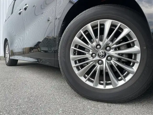 トヨタ ヴェルファイア Z Gエディション 福岡県 2020(令2)年 4万km ブラック フリップダウンモニター/純正１０インチナビ（ＮＳＺＮ－Ｚ６８Ｔ）/フルセグTV/CD/DVD/BT/SD/AM/FM/バックカメラ/黒革シート/衝突軽減/パワーバックドア/両側パワースライドドア/ステアリングヒーター/シートヒーター/エアシート/ＬＴＡ/クリアランスソナー/レーダークルーズコントロール/純正AW/シートメモリー/前席パワーシート/LEDオートライト/オートハイビーム/オットマン/ビルトインETC/電動パーキング/ブレーキホールド/スマートキー/プッシュスタート