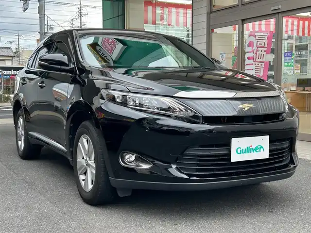 トヨタ ハリアー エレガンス 愛知県 2017(平29)年 9.2万km ブラック パノラマムーンルーフ〈MOP〉/プリクラッシュセーフティシステムSET〈MOP〉/・ミリ波レーダープリクラッシュセーフティ/・レーダークルーズコントロール/・インテリジェントクリアランスソナー/ALPINEハリアー専用ナビ〈BIG-X　EX9V〉/・DVD／Bluetooth／地デジTV/バックカメラ/合皮＆ファブリックコンビシート/運転席パワーシート/LEDヘッドライト＆フォグランプ/コムテック製前後ドライブレコーダー〈AG422-DRC〉/純正17インチAW/スマートキー＆プッシュスタート