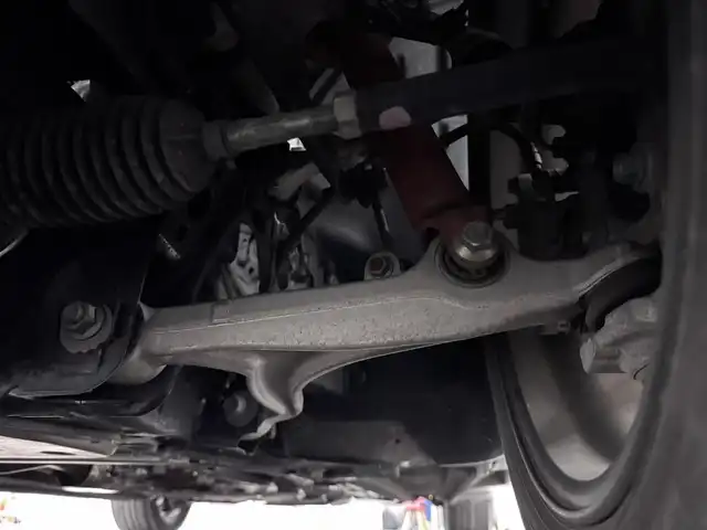 マツダ ロードスター S 三重県 2019(平31)年 3.8万km セラミックM プレミアムガソリン/FR/6F/純正 ラジオチューナー/（FM/AM/USB/AUX）/ビルトイン ETC（助手席シート背面）/i-ACTIVSENSE/リスク警報/・車線逸脱警報（LDWS）/・ブラインドスポットモニタリング（BSM）/事故回避支援/・スマートシティブレーキサポート（前進）/装備/・ファブリックシート/・マニュアルエアコン/・オートライト/・ハイビームコントロール（HBC）/・オートワイパー/・ステアリングスイッチ/・プッシュスタート/・純正16inAW/・クロス（布）ルーフ：黒/・本革巻きステアリング/など