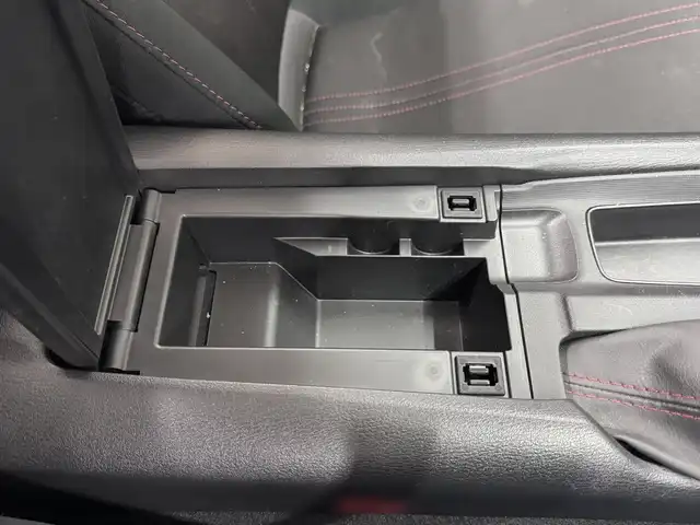 マツダ ロードスター S 三重県 2019(平31)年 3.8万km セラミックM プレミアムガソリン/FR/6F/純正 ラジオチューナー/（FM/AM/USB/AUX）/ビルトイン ETC（助手席シート背面）/i-ACTIVSENSE/リスク警報/・車線逸脱警報（LDWS）/・ブラインドスポットモニタリング（BSM）/事故回避支援/・スマートシティブレーキサポート（前進）/装備/・ファブリックシート/・マニュアルエアコン/・オートライト/・ハイビームコントロール（HBC）/・オートワイパー/・ステアリングスイッチ/・プッシュスタート/・純正16inAW/・クロス（布）ルーフ：黒/・本革巻きステアリング/など