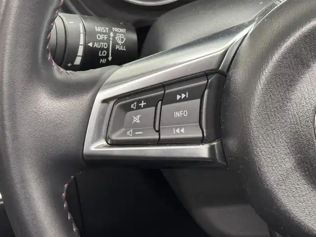 マツダ ロードスター S 三重県 2019(平31)年 3.8万km セラミックM プレミアムガソリン/FR/6F/純正 ラジオチューナー/（FM/AM/USB/AUX）/ビルトイン ETC（助手席シート背面）/i-ACTIVSENSE/リスク警報/・車線逸脱警報（LDWS）/・ブラインドスポットモニタリング（BSM）/事故回避支援/・スマートシティブレーキサポート（前進）/装備/・ファブリックシート/・マニュアルエアコン/・オートライト/・ハイビームコントロール（HBC）/・オートワイパー/・ステアリングスイッチ/・プッシュスタート/・純正16inAW/・クロス（布）ルーフ：黒/・本革巻きステアリング/など