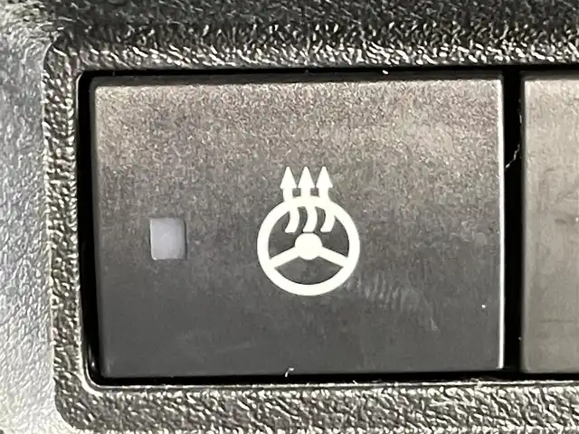 日産 オーラ G レザーエディション 愛知県 2023(令5)年 7.8万km ミッドナイトブラック/サンライズカッパー 純正9インチナビ/BOSEサウンド/プロパイロット/衝突軽減ブレーキ/アラウンドビューモニター/ビルトインETC2.0/シートヒーター/LEDヘッドライト/ドライブレコーダー/ワイヤレス充電/デジタルインナーミラー/ブラインドスポットモニター/ステアリングヒーター/フルセグTV/Bluetooth/コーナーセンサー/レーンキープアシスト/オートハイビーム/HDMI接続/Carplay/プッシュスタート/USB接続/スマートキー/純正フロアマット/純正アルミホイール/オートライト/本革シート/禁煙車/寒冷地仕様/ウィンカーミラー/電動格納ミラー/フォグランプ/ステアリングリモコン/電動パーキングブレーキ/オートブレーキホールド/オートエアコン