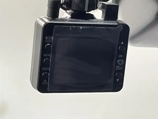 日産 オーラ G レザーエディション 愛知県 2023(令5)年 7.8万km ミッドナイトブラック/サンライズカッパー 純正9インチナビ/BOSEサウンド/プロパイロット/衝突軽減ブレーキ/アラウンドビューモニター/ビルトインETC2.0/シートヒーター/LEDヘッドライト/ドライブレコーダー/ワイヤレス充電/デジタルインナーミラー/ブラインドスポットモニター/ステアリングヒーター/フルセグTV/Bluetooth/コーナーセンサー/レーンキープアシスト/オートハイビーム/HDMI接続/Carplay/プッシュスタート/USB接続/スマートキー/純正フロアマット/純正アルミホイール/オートライト/本革シート/禁煙車/寒冷地仕様/ウィンカーミラー/電動格納ミラー/フォグランプ/ステアリングリモコン/電動パーキングブレーキ/オートブレーキホールド/オートエアコン