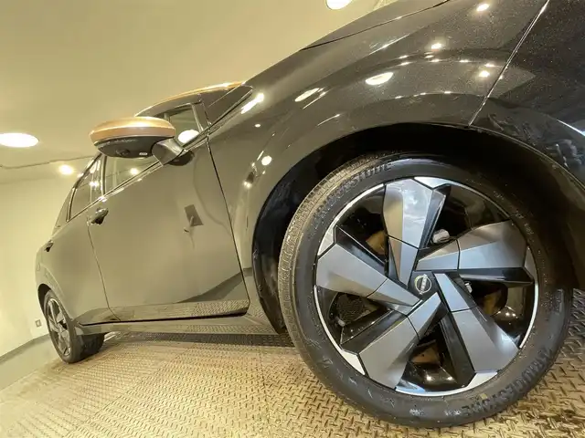 日産 オーラ G レザーエディション 愛知県 2023(令5)年 7.8万km ミッドナイトブラック/サンライズカッパー 純正9インチナビ/BOSEサウンド/プロパイロット/衝突軽減ブレーキ/アラウンドビューモニター/ビルトインETC2.0/シートヒーター/LEDヘッドライト/ドライブレコーダー/ワイヤレス充電/デジタルインナーミラー/ブラインドスポットモニター/ステアリングヒーター/フルセグTV/Bluetooth/コーナーセンサー/レーンキープアシスト/オートハイビーム/HDMI接続/Carplay/プッシュスタート/USB接続/スマートキー/純正フロアマット/純正アルミホイール/オートライト/本革シート/禁煙車/寒冷地仕様/ウィンカーミラー/電動格納ミラー/フォグランプ/ステアリングリモコン/電動パーキングブレーキ/オートブレーキホールド/オートエアコン