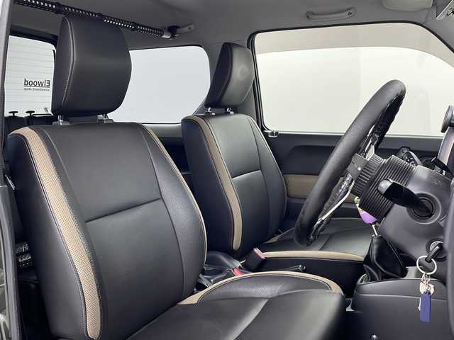 スズキ ジムニー ランドベンチャー 山形県 2016(平28)年 6.8万km クールカーキPM AT→MT載せ替え/リフトアップ/社外マフラー/社外ハンドル/社外ナビ（AVIC-RZ99ZS）/　フルセグ/CD/DVD/FM/AM/BT/SD/デジタルインナーミラー/運転席シートヒーター/ドライブレコーダー/電格ミラー/ルーフキャリア/純正ドアバイザー/純正フロアマット/保証書/取扱説明書