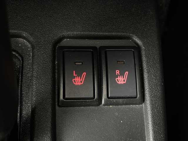 スズキ ジムニー XC 埼玉県 2022(令4)年 1.4万km シフォンアイボリーM 純正ナビ/フルセグテレビ/ビルトインETC/前後ドライブレコーダー/運転席・助手席シートヒーター/クルーズコントロール/衝突被害軽減ブレーキ/車線逸脱警報/ヒーテッドドアミラー/オートLEDライト/純正16インチアルミホイール