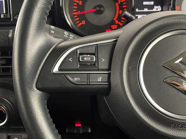 スズキ ジムニー XC 埼玉県 2022(令4)年 1.4万km シフォンアイボリーM 純正ナビ/フルセグテレビ/ビルトインETC/前後ドライブレコーダー/運転席・助手席シートヒーター/クルーズコントロール/衝突被害軽減ブレーキ/車線逸脱警報/ヒーテッドドアミラー/オートLEDライト/純正16インチアルミホイール