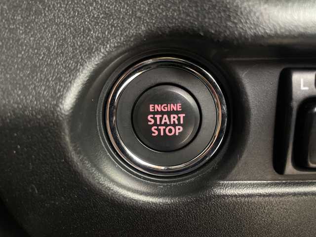 スズキ ジムニー XC 埼玉県 2022(令4)年 1.4万km シフォンアイボリーM 純正ナビ/フルセグテレビ/ビルトインETC/前後ドライブレコーダー/運転席・助手席シートヒーター/クルーズコントロール/衝突被害軽減ブレーキ/車線逸脱警報/ヒーテッドドアミラー/オートLEDライト/純正16インチアルミホイール