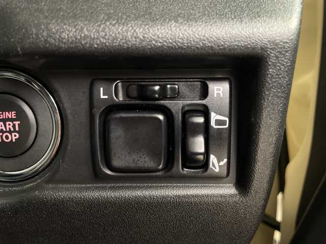 スズキ ジムニー XC 埼玉県 2022(令4)年 1.4万km シフォンアイボリーM 純正ナビ/フルセグテレビ/ビルトインETC/前後ドライブレコーダー/運転席・助手席シートヒーター/クルーズコントロール/衝突被害軽減ブレーキ/車線逸脱警報/ヒーテッドドアミラー/オートLEDライト/純正16インチアルミホイール