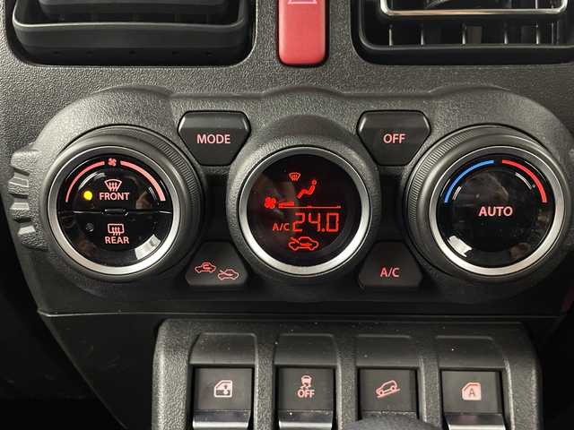 スズキ ジムニー XC 埼玉県 2022(令4)年 1.4万km シフォンアイボリーM 純正ナビ/フルセグテレビ/ビルトインETC/前後ドライブレコーダー/運転席・助手席シートヒーター/クルーズコントロール/衝突被害軽減ブレーキ/車線逸脱警報/ヒーテッドドアミラー/オートLEDライト/純正16インチアルミホイール