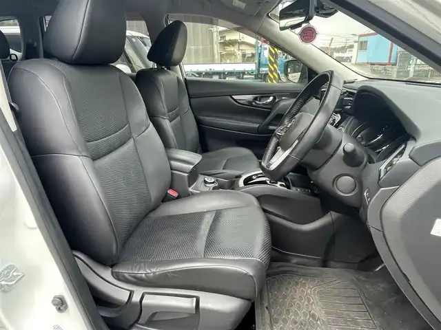 日産 エクストレイル ハイブリッド 20X エクストリーマーX 神奈川県 2017(平29)年 5.4万km ブリリアントホワイトパール プロパイロット/衝突軽減ブレーキ/パワーバックドア/コーナーセンサー/後側方車両検知警報　BSW/純正SDナビ/フルセグTV　USB　BT/アラウンドビューモニター/デジタルインナーミラー/エンジンスターター/ステアリングスイッチ/ルーフレール/純正18インチAW/カプロンシート/ビルトインETC/オートLEDヘッドライト/フォグライト/純正フロアマット