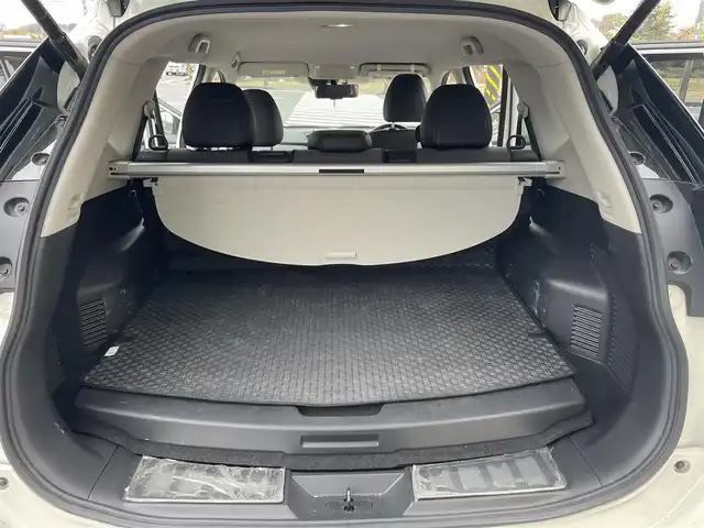 日産 エクストレイル ハイブリッド 20X エクストリーマーX 神奈川県 2017(平29)年 5.4万km ブリリアントホワイトパール プロパイロット/衝突軽減ブレーキ/パワーバックドア/コーナーセンサー/後側方車両検知警報　BSW/純正SDナビ/フルセグTV　USB　BT/アラウンドビューモニター/デジタルインナーミラー/エンジンスターター/ステアリングスイッチ/ルーフレール/純正18インチAW/カプロンシート/ビルトインETC/オートLEDヘッドライト/フォグライト/純正フロアマット