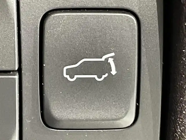 マツダ ＣＸ－８ XD Lパッケージ 愛知県 2018(平30)年 5.5万km マシーングレープレミアムM 純正8.8インチナビ/BOSEサウンド/衝突軽減ブレーキ/360度ビューカメラ/レーダークルーズコントロール/ビルトインETC/シートヒーター/LEDヘッドライト/ブラインドスポットモニター/ステアリングヒーター/パワーシート/電動リアゲート/フルセグTV/Bluetooth/コーナーセンサー/レーンキープアシスト/オートハイビーム/プッシュスタート/USB接続/ルーフレール/スマートキー/DVD再生/アイドリングストップ/ミュージックプレイヤー接続/純正フロアマット/純正アルミホイール/オートライト/本革シート/禁煙車/ディーゼル/ターボ/4WD/ウィンカーミラー/電動格納ミラー/フォグランプ/2列目センターコンソール/Wエアコン/トラクションコントロールシステム/電動パーキングブレーキ/オートブレーキホールド/ステアリングリモコン/ヘッドアップディスプレイ